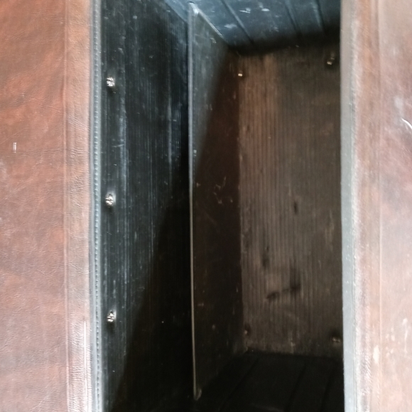 Salesman Case - Picture 2 of 4